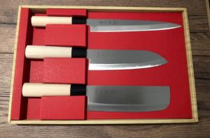 Coffret de 3 couteaux japonais Jaku Tradition