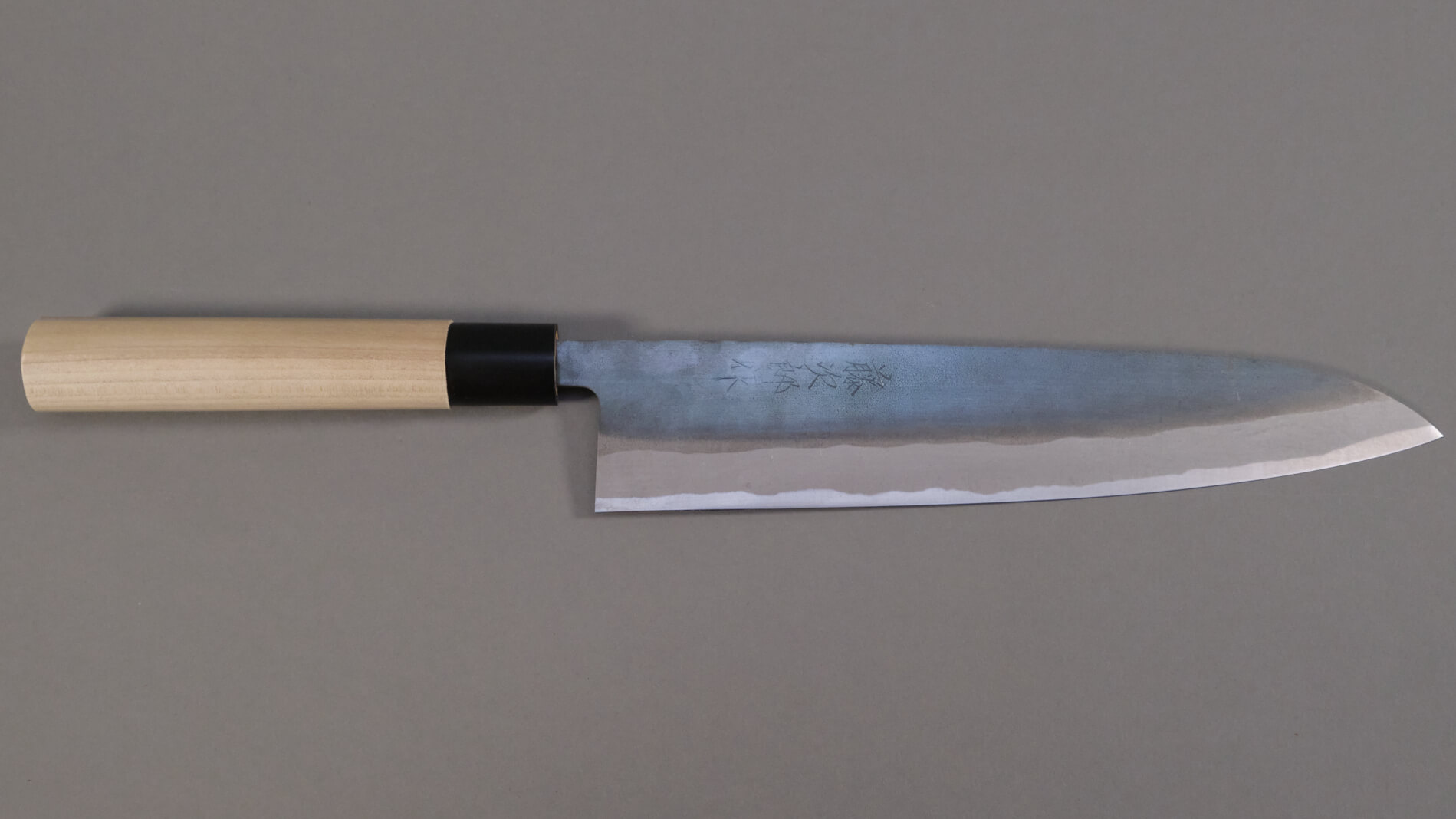 Couteau japonais Tojiro Yasuki shirogami - couteau de chef 24 cm